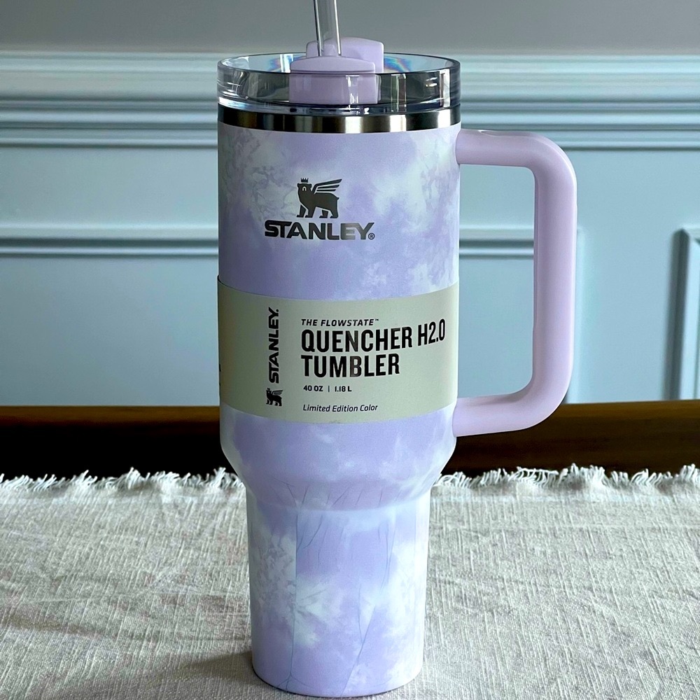 NWT Stanley Wisteria Purple Tie Dye 40oz Quencher